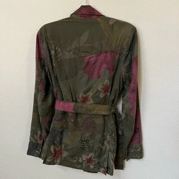 DESIGUALCamoasis Khaki Floral Parka Jacket SS21 Style 21SWEN13Size Medium